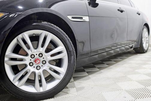 2019 Jaguar XE 25t Prestige