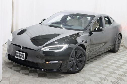 2022 Tesla Model S Base