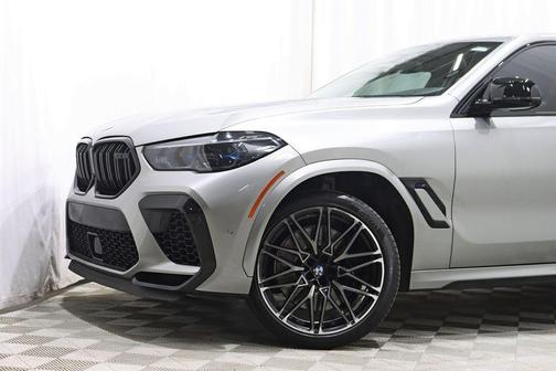 Donington Grey Metallic 2022 BMW X6 M Base