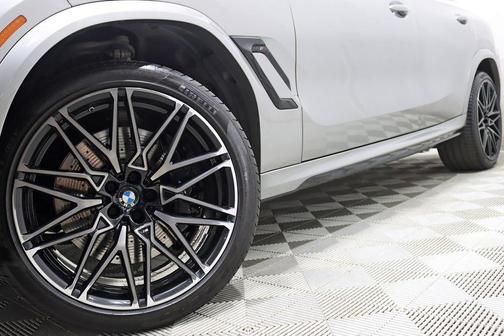 Donington Grey Metallic 2022 BMW X6 M Base