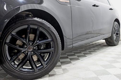 Santorini Black Metallic 2023 Land Rover Range Rover Sport SE