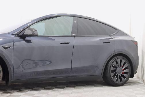 2024 Tesla Model Y Performance Dual Motor All-Wheel Drive