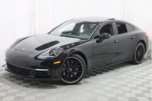 2018 Porsche Panamera 4