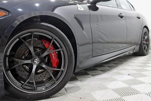 2024 Alfa Romeo Giulia Quadrifoglio
