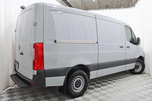 2025 Mercedes-Benz Sprinter 2500 Standard Roof