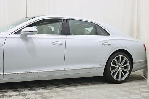 Glacier White Solid 2020 Bentley Flying Spur W12