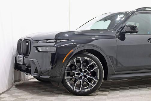 2024 BMW X7 M60i