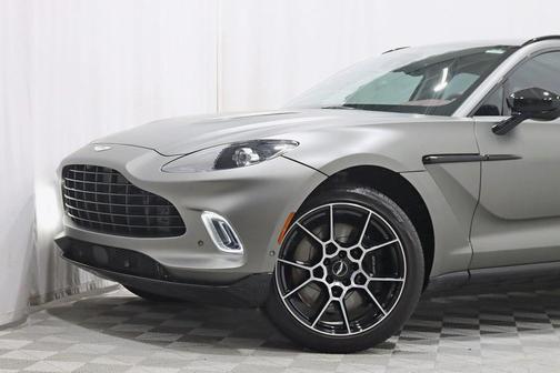 2021 Aston Martin DBX Base