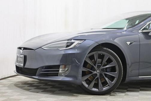 2019 Tesla Model S 