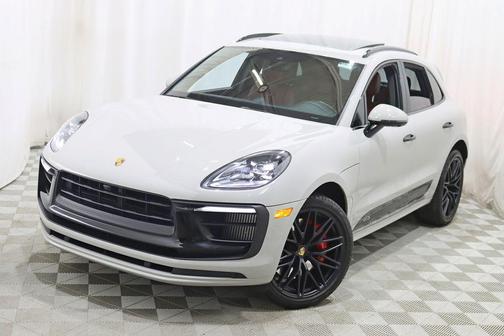 Chalk 2023 Porsche Macan Macan GTS