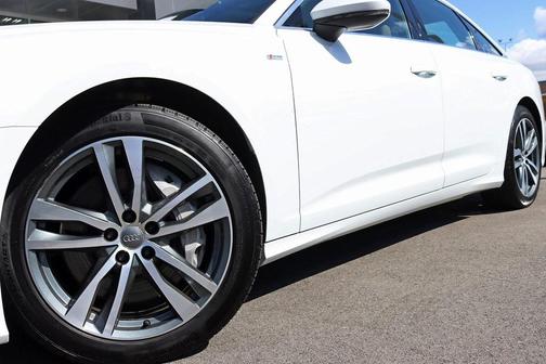Photo 5 of 41 of 2019 Audi A6 55 Premium