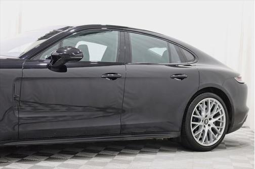 2021 Porsche Panamera Turbo S