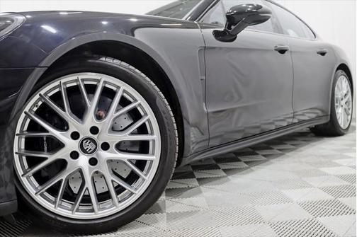 2021 Porsche Panamera Turbo S