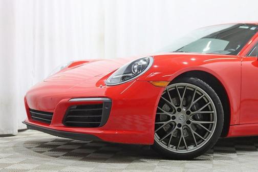 2017 Porsche 911 Carrera