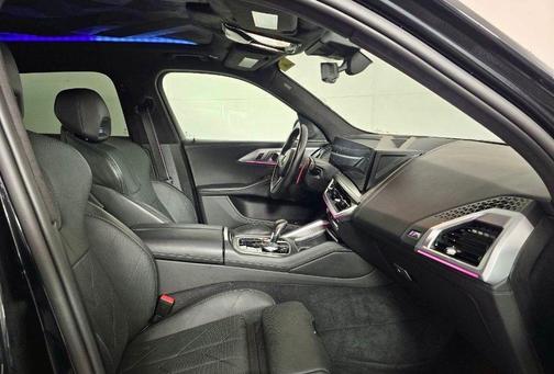 Black Sapphire Metallic 2023 BMW XM Base