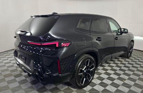 Black Sapphire Metallic 2023 BMW XM Base
