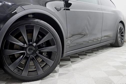 2022 Tesla Model X Plaid Tri Motor All-Wheel Drive