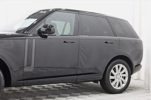 2023 Land Rover Range Rover P400 SE