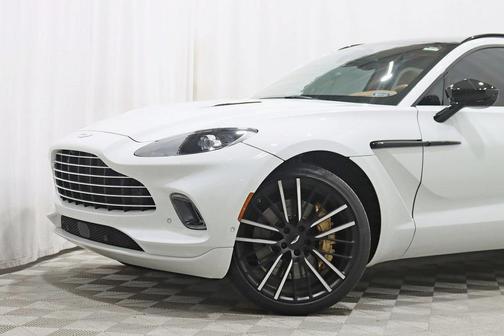 2023 Aston Martin DBX Base
