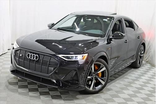 2022 Audi e-tron S Premium Plus