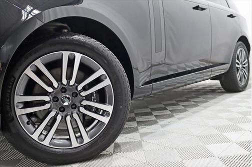 2023 Land Rover Range Rover P530 SE