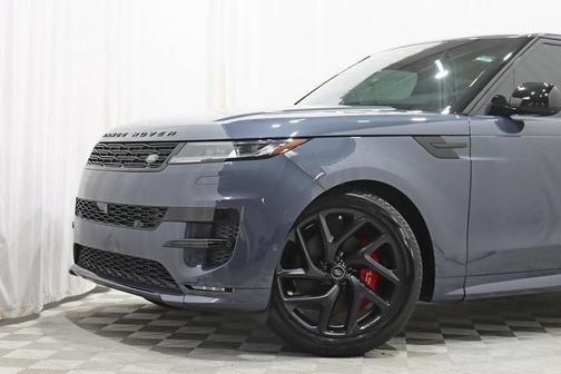 2024 Land Rover Range Rover Sport SE