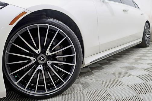 MANUFAKTUR Diamond White 2022 Mercedes-Benz S-Class 4MATIC