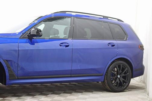 2026 BMW X7 M60i