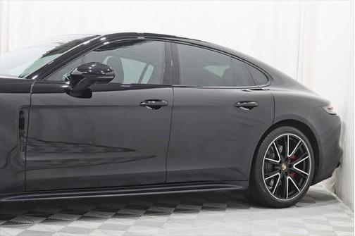 2019 Porsche Panamera GTS