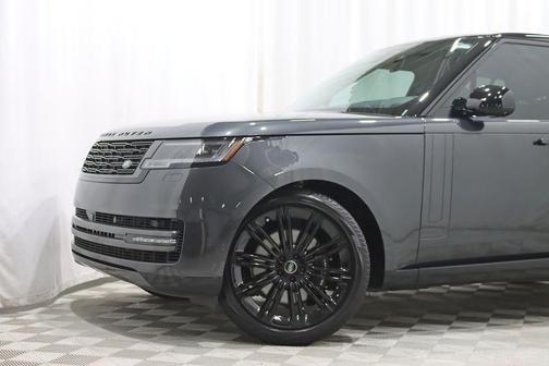 Black 2024 Land Rover Range Rover P530 SE