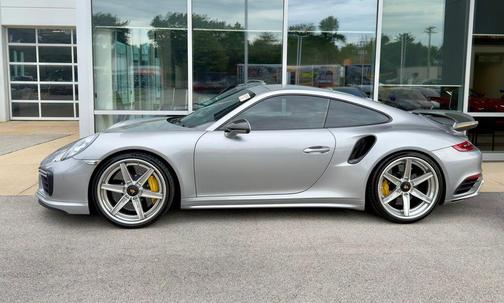 GT Silver Metallic 2018 Porsche 911 Turbo