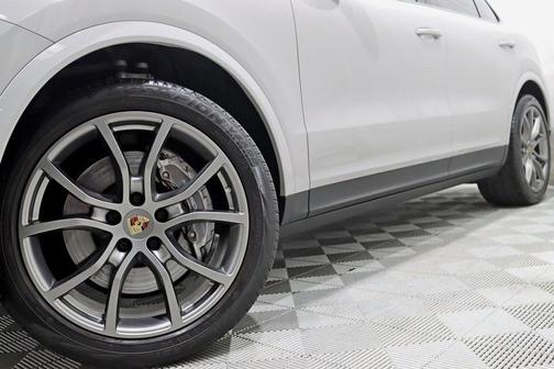 2023 Porsche Cayenne Cayenne