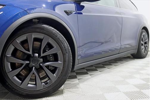 2024 Tesla Model X Long Range