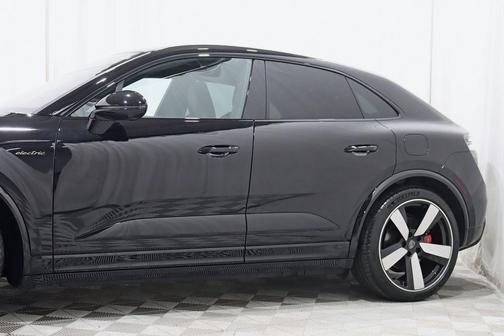 Black 2025 Porsche Macan Macan Electric Turbo