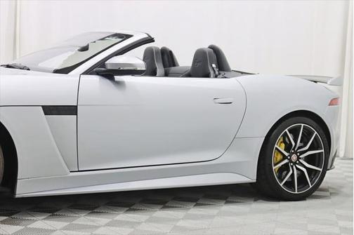2017 Jaguar F-TYPE SVR