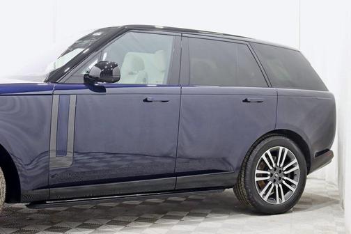 2023 Land Rover Range Rover P530 SE