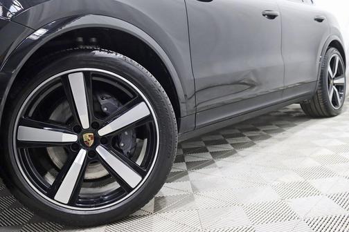 2024 Porsche Cayenne Cayenne