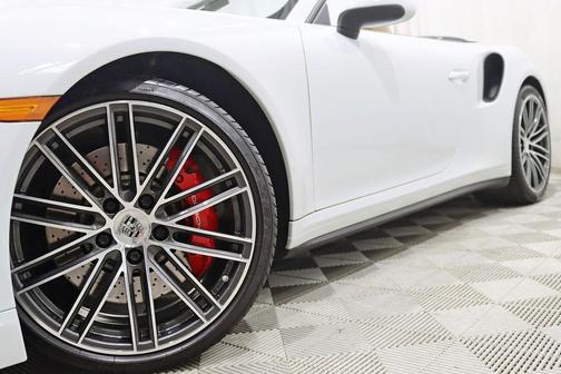 2018 Porsche 911 Turbo