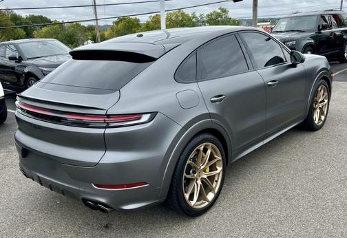 2024 Porsche Cayenne S