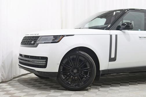 White 2023 Land Rover Range Rover P400 SE