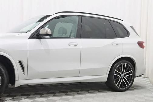 2023 BMW X5 M50i