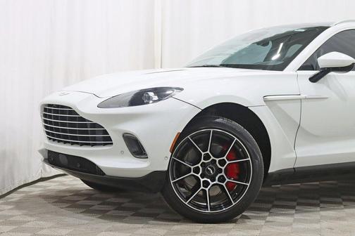 2021 Aston Martin DBX Base