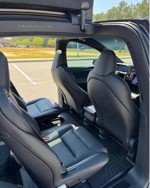 2023 Tesla Model X Standard Range