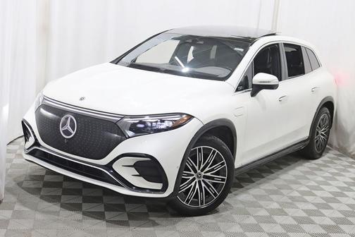 MANUFAKTUR Signature Rubellite Red Metallic 2023 Mercedes-Benz EQS 580 4MATIC