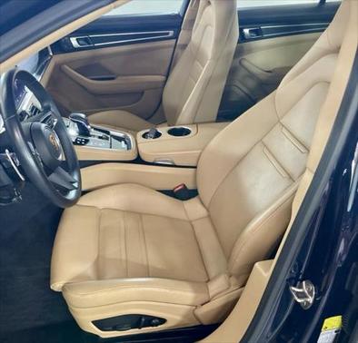 2023 Porsche Panamera 4 Platinum Edition