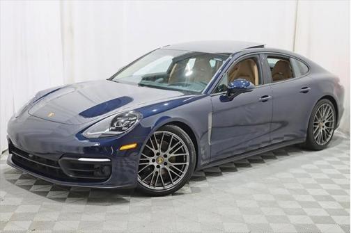 2023 Porsche Panamera 4 Platinum Edition