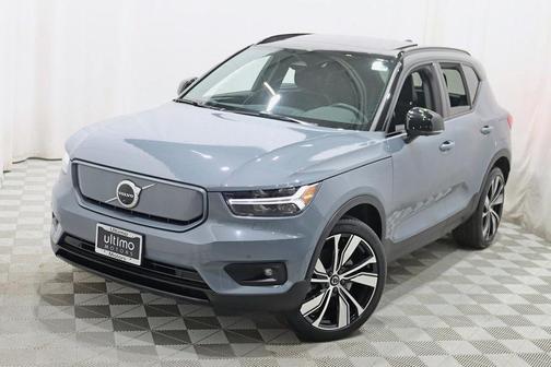 2021 Volvo XC40 Recharge Pure Electric P8
