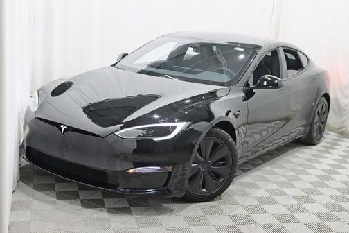 2023 Tesla Model S Plaid