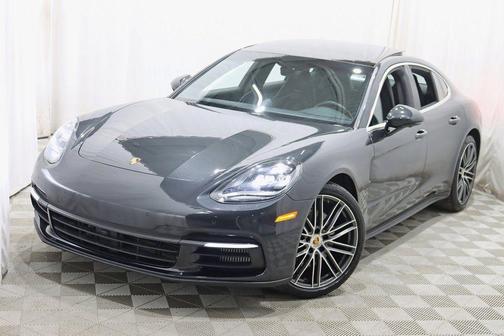 2017 Porsche Panamera 4S