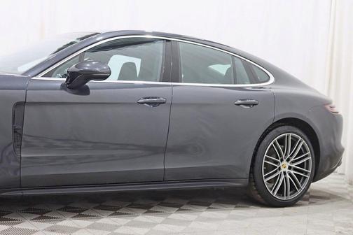 2017 Porsche Panamera 4S